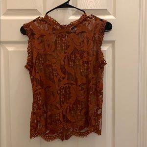 Lace sleeveless blouse